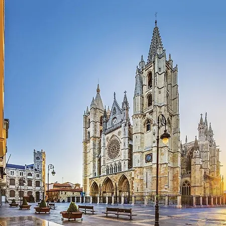 Bermejo Piso En El Centro Con Wifi Apartment Leon Exterior photo
